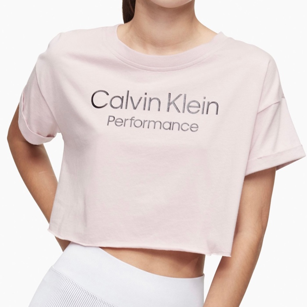 Cropped Soft Pink Top
